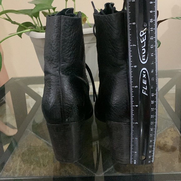 🔥1/2 of Summer Sale!🔥 KOM Made in Portugal Black leather Boots - Picture 10 of 13